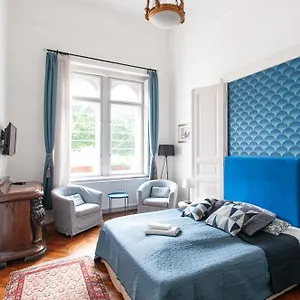  Apartment Budaflats