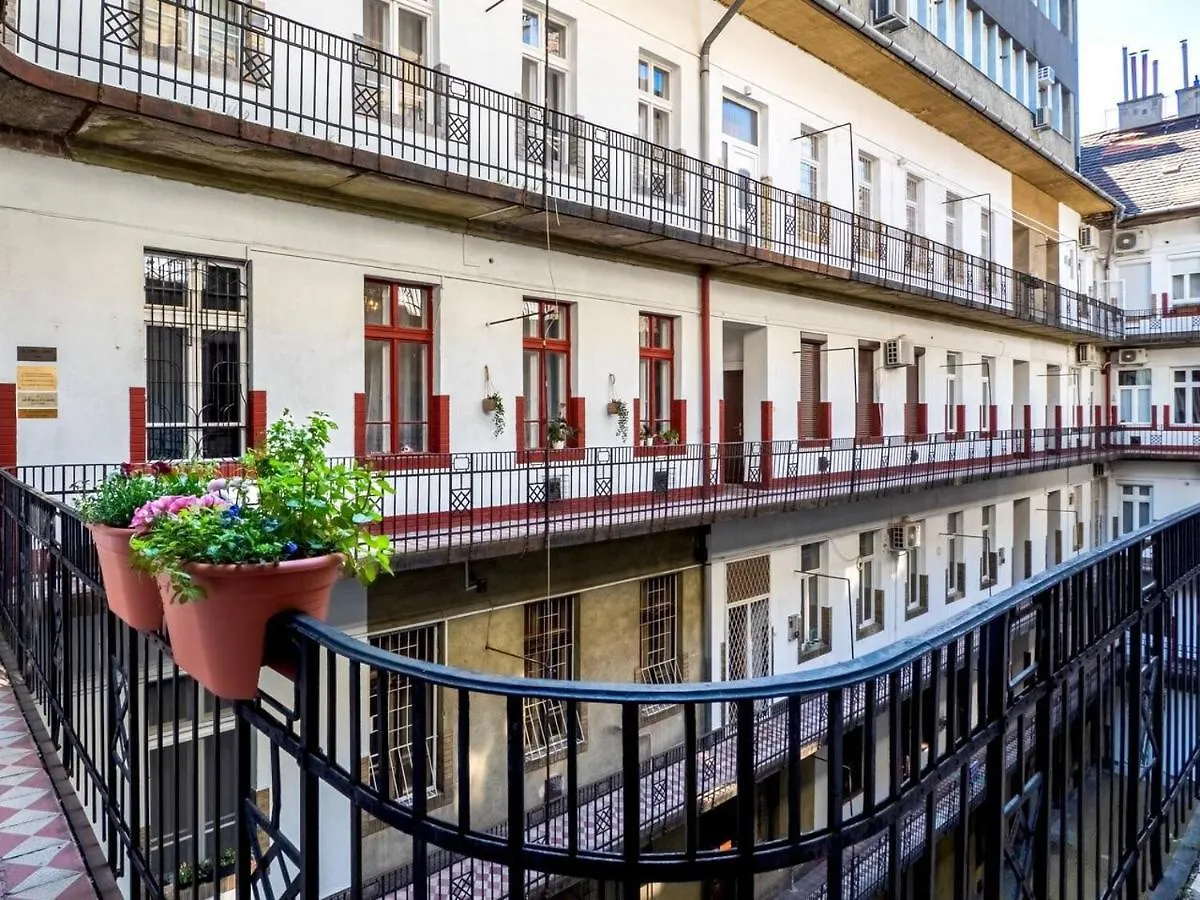 Nora Apartment - At The Danube Budapest