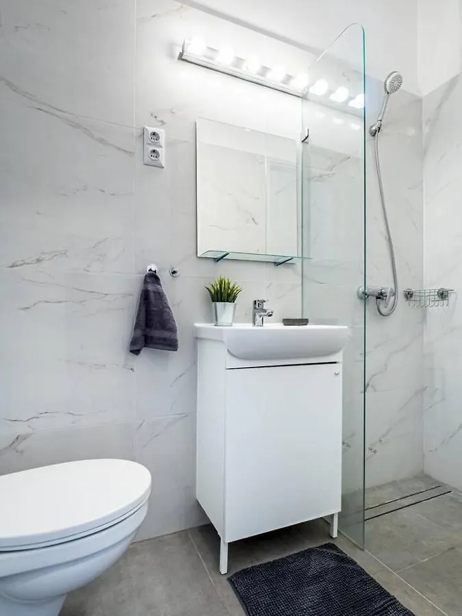 Nora Apartment - At The Danube Budapest 0*,